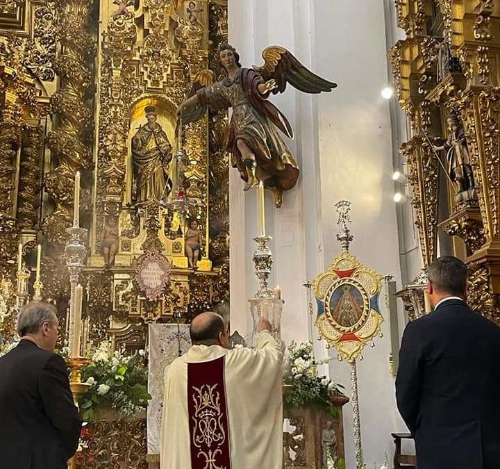 Bendecido el Guión de la Virgen de la Sierra